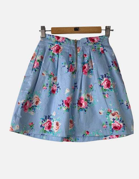 Skirt FM